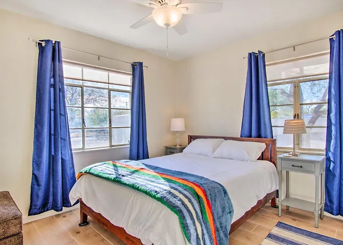 Centrally Located ~ 5 Mi To Dtwn! Tucson