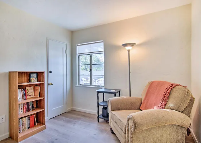 Centrally Located ~ 5 Mi To Dtwn! Ferienhaus Tucson
