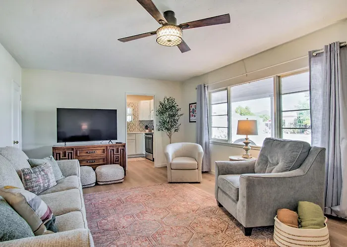 Centrally Located ~ 5 Mi To Dtwn! *